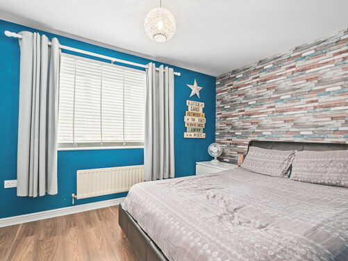 Auld Kirk Road, Tullibody, FK10 2TG