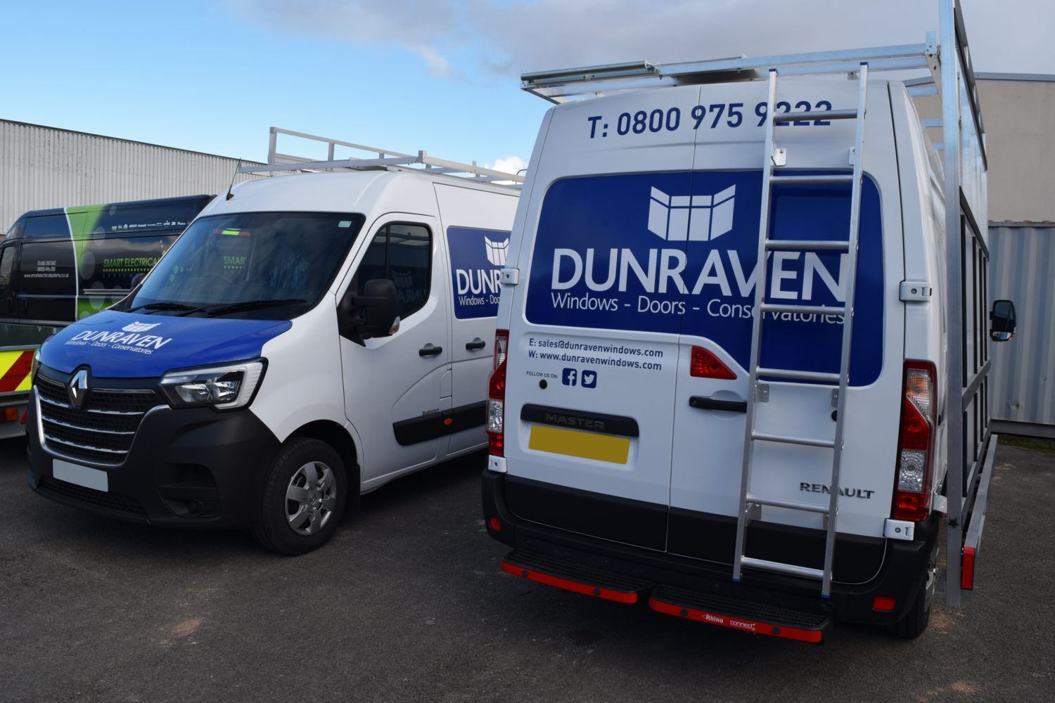 Dunraven Group (Dunraven Windows) - x8 Renault Master 