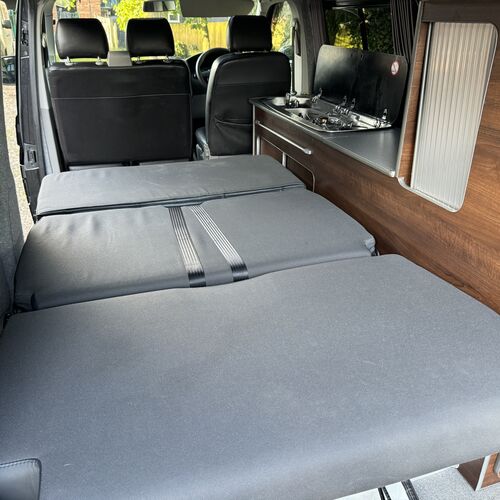 2010 VW T5 Camper Van 4 Berth 2.0TDi 102BHP SWB - 1 Owner 8 years