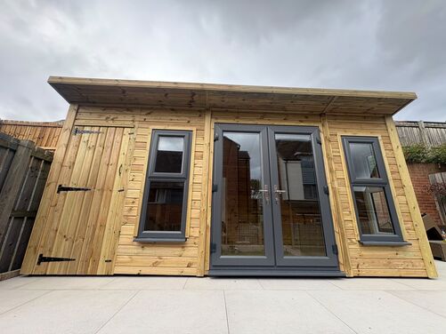 16x7 Pent Summer House Combi