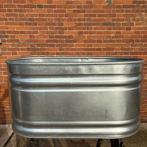 4ft oval stock tank
