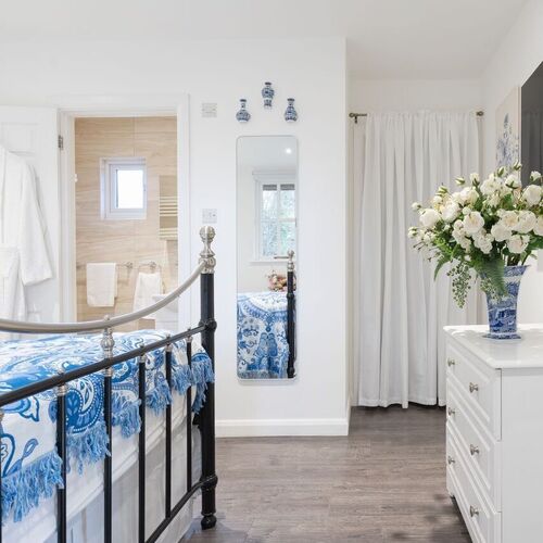 Little Tolpitts Lane, Watford WD18 9QG