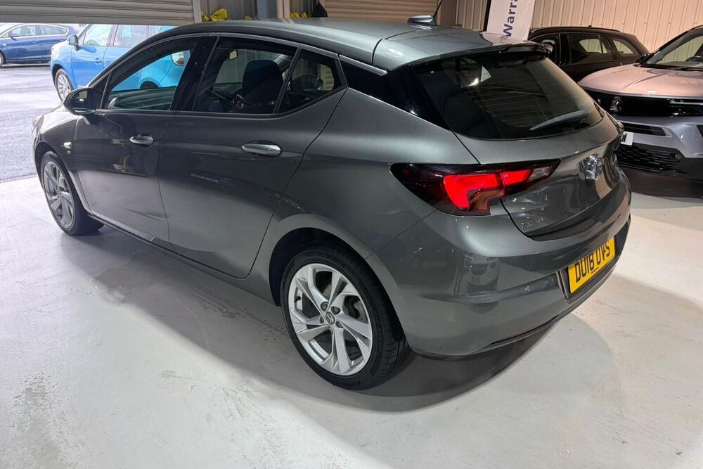 VAUXHALL ASTRA