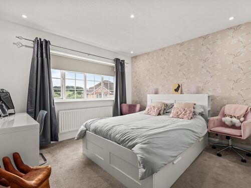 James Smith Avenue, Maddiston, FK2 0FP