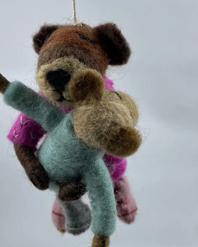 Bear carrying a baby bear Ornament