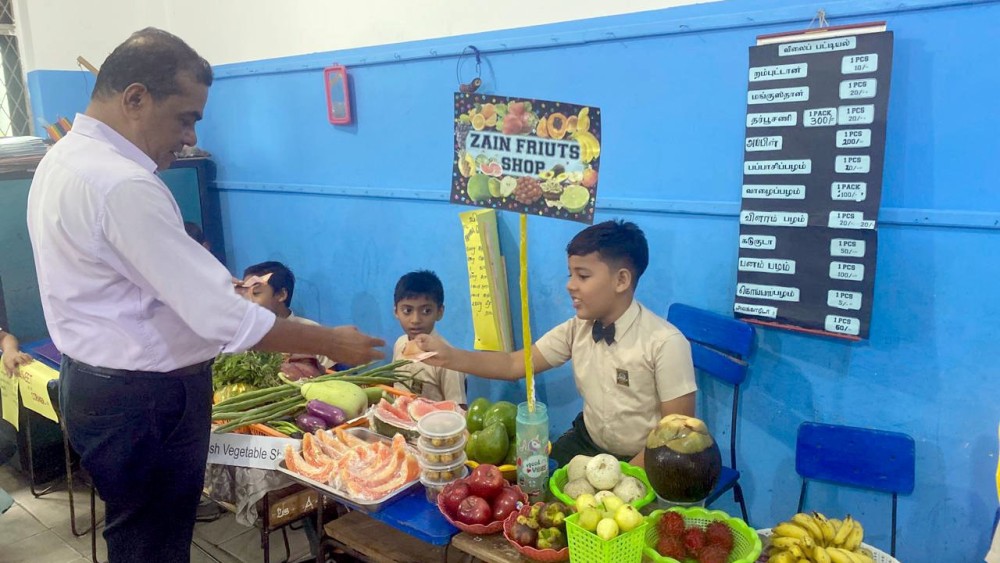 தரம் 3 மாணவர்களால் மாதிரி சந்தை நிகழ்வு