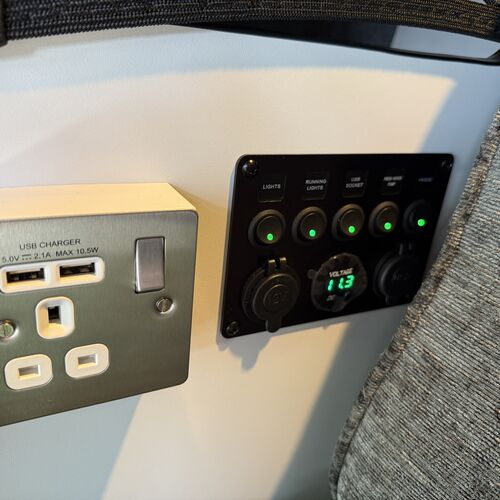 2012 Nissan NV200 1.5DCi Camper Van 4 Berth - Pro Conversion