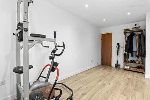 Glen Close, Polegate