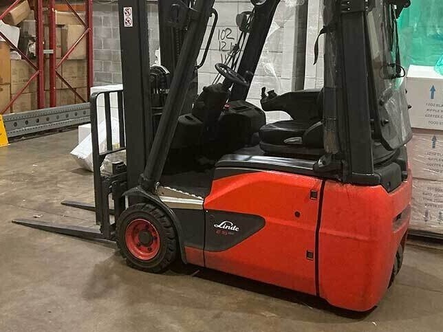 Warehouses &amp; Distribution Sites | Cert Safe Inspection Services Ltd | LOLER inspection High Wycombe | LOLER inspection company Buckinghamshire | LOLER Thorough examination Oxfordshire