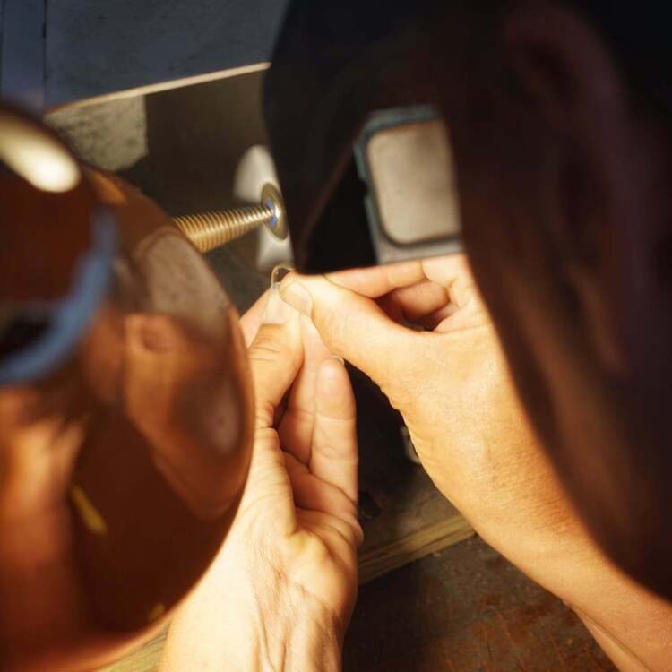 About | Gypsy Jeweller | One to one jewellery tuition |  Learn enamelling and stone setting | Unique handcrafted jewellery