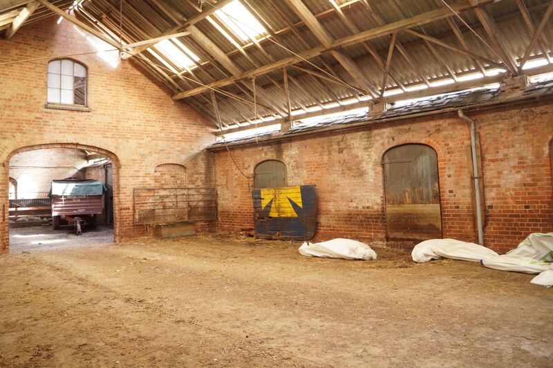 Farm buildings in Studley