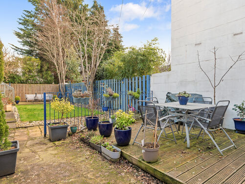 Russel Street, Falkirk, FK2 7HU