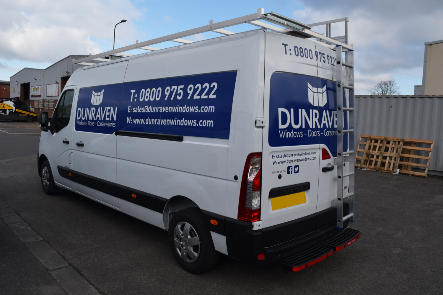Dunraven Group (Dunraven Windows) - x8 Renault Master 