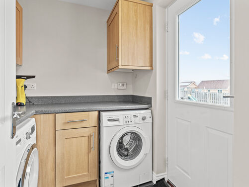 Cleuch Place, Maddiston, FK2 0HF