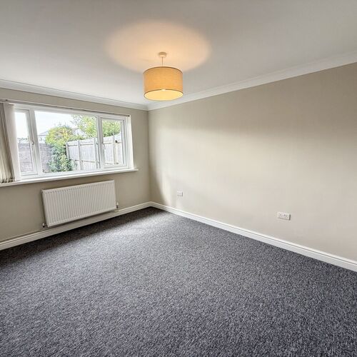 Bryn Henllan, Brynna, CF72 9SG