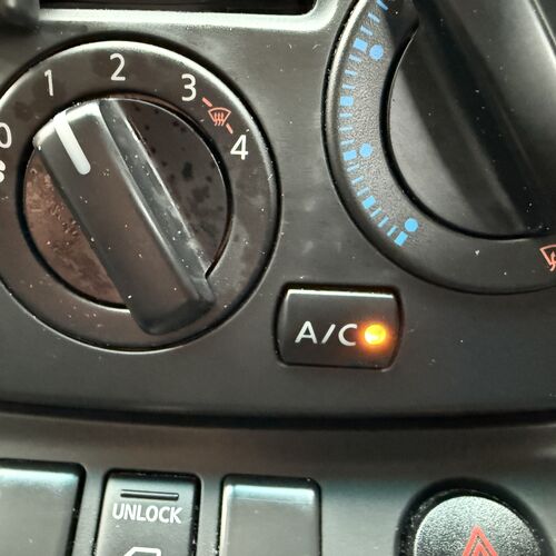 2013 Lunar Vacanza Nissan NV200 1.5DCi Camper Van 4 Berth