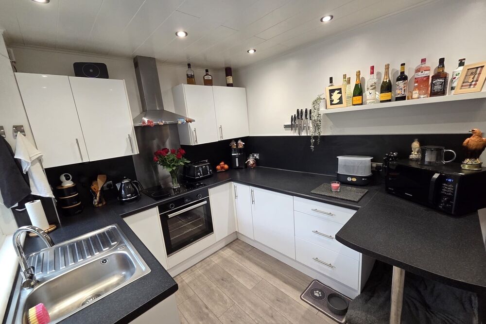 8 Sherrif Park Rise Forfar