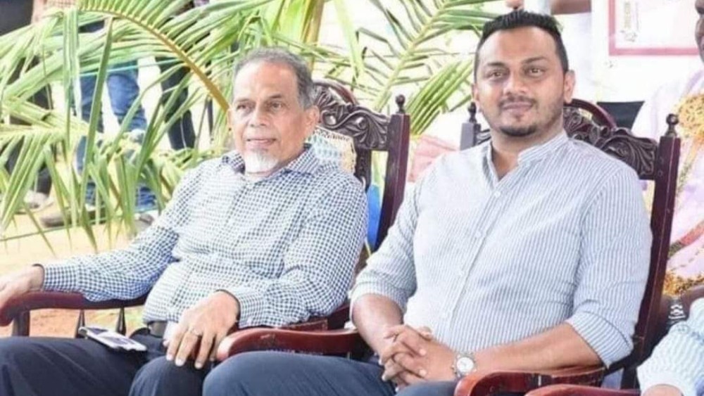 இணைகிறார் றிஸ்லி முஸ்தபா