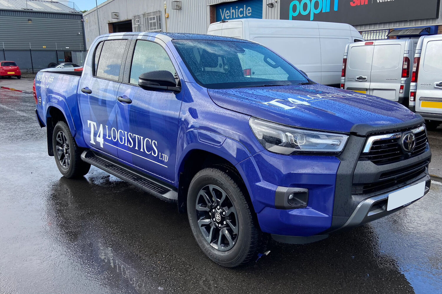T4 Logistics - Toyota Hilux