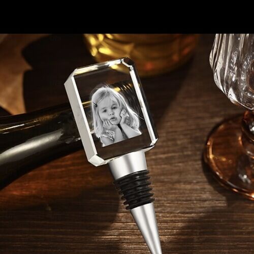 The Tiree 2D Crystal Wine Stopper