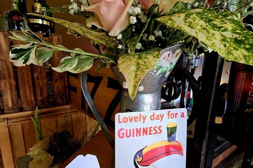 Gallery | Jolly Hucksters Mobile Bar Company | mobile bar Hertfordshire/mobile bar Buckinghamshire/mobile bar Hertfordshire/Wedding bar Buckinghamshire | wedding bar Hertfordshire | Real ale events bar /corporate events Hertfordshire/party bars Buckinghamshire/charity event bars