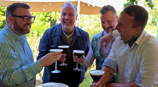 Always time to add our tasty    ... ☕️🍸Espresso Martini's ☕️🍸...   to the menu.