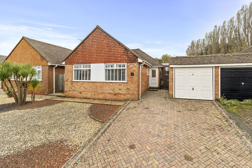 Glen Close, Polegate