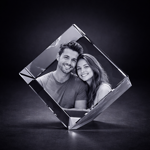 Iona 3D Crystal Cube – 60×60×60mm