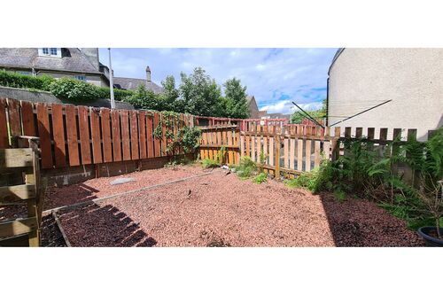 2 Ladeside Place, Rothesay, Isle of Bute, PA20 0EA