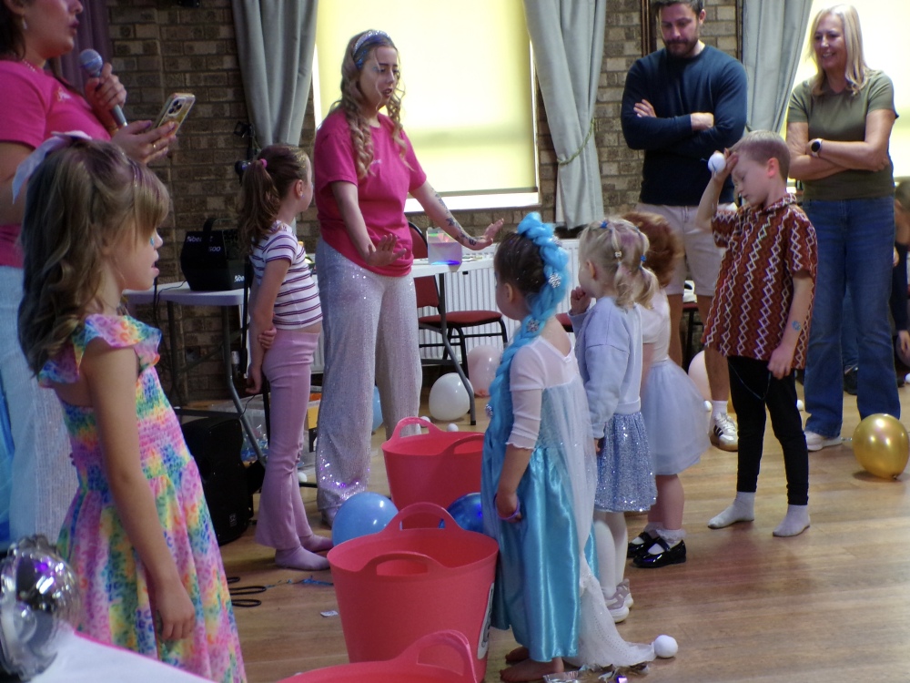 Parties | Pulse &amp; Pop! | Children's Birthday Party Venue Hire Spalding, UK |  Musical Theatre Classes and Experiences in and around Lincolnshire, UK | Wedding and Events Singer based near Peterborough, UK