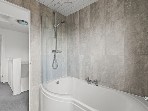 Pirleyhill Gardens, Falkirk, FK1 5NB