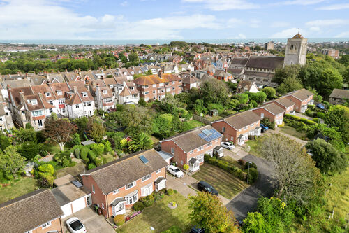 Long Acre Close, Eastbourne