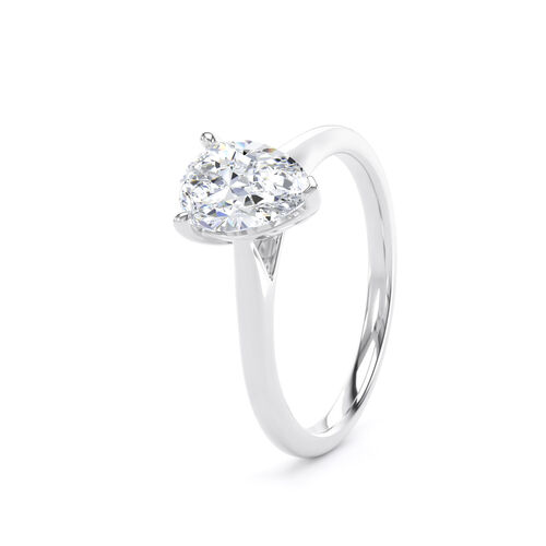 Pear diamond solitaire