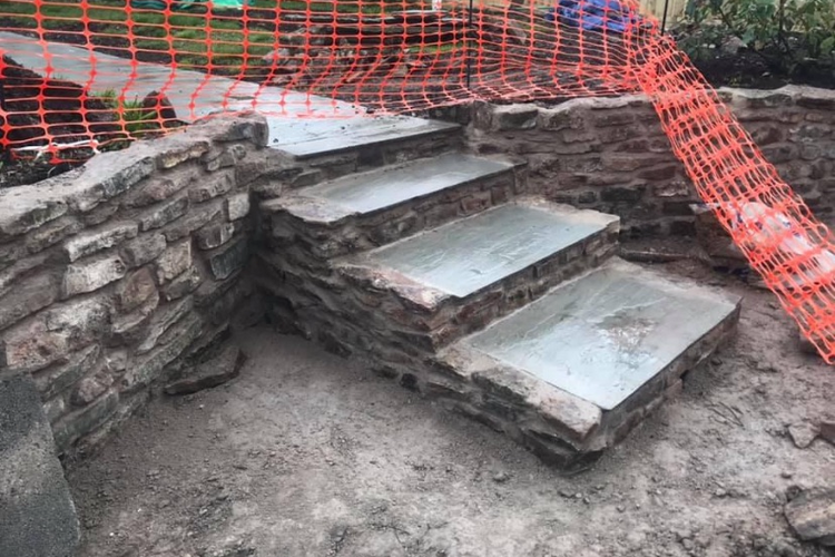 Muscle Stone & Brick Solutions | Stonework masonry builder -Reponiting-repair Cardiff | Brickwork builder -repointing -repair-Cardiff | Garden walls-extensions-patios-garages-porches-garden kitchen ovens-home structural repairs-BBQ.cardiff