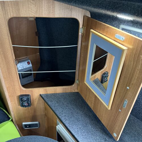 2014 VW Transporter T5 T30 Startline 2.0TDi - Viper Green