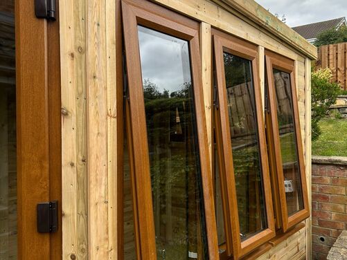 12x6 Corner Summer House
