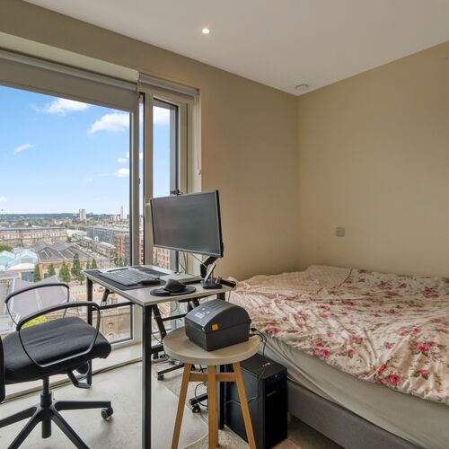 Duke Of Wellington Avenue, London, SE18