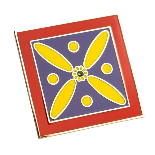 Badge. The Persian Cross. Multi-coloured Cross with 1 central Green Stone. Original pattern.