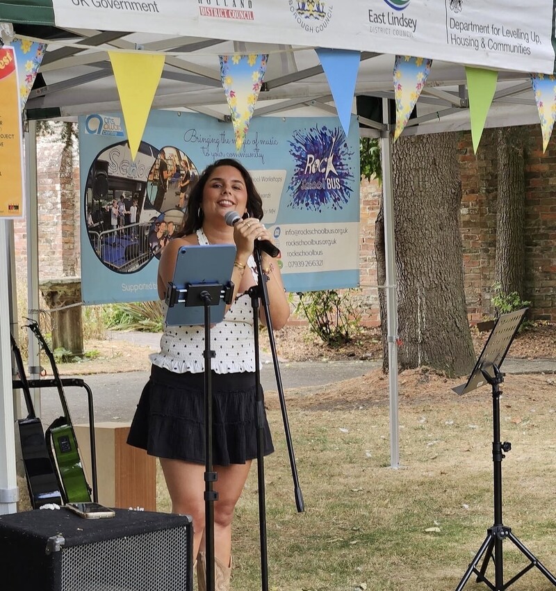 Bespoke Performances | Pulse &amp;amp; Pop! | Children&amp;#039;s Birthday Party Venue Hire Spalding, UK |  Musical Theatre Classes and Experiences in and around Lincolnshire, UK | Wedding and Events Singer based near Peterborough, UK
