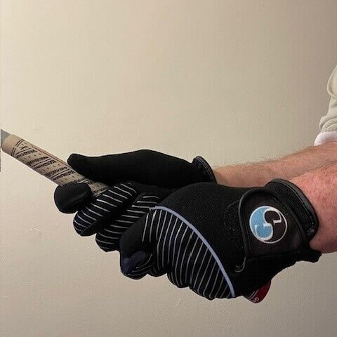 MEN'S PAIR OF WET GRIP GOLF GLOVES (Left & Right Hand)
