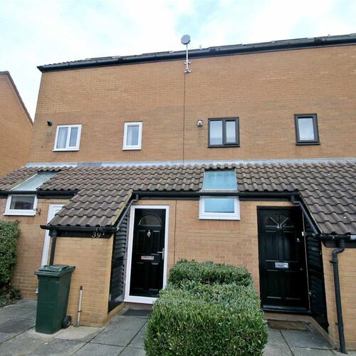 CMK - GROUND FLOOR MAISONETTE with GARDEN - 1 BEDROOM