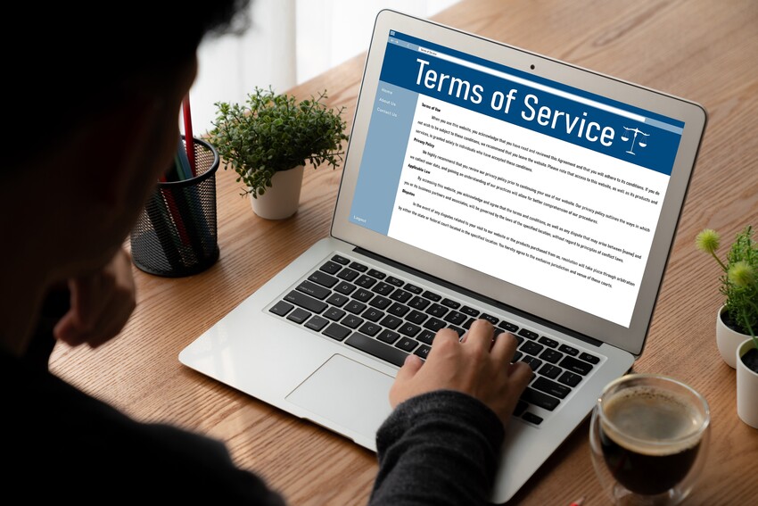 Business Contracts for Small Businesses: Types, Legal Requirements & Why They Matter