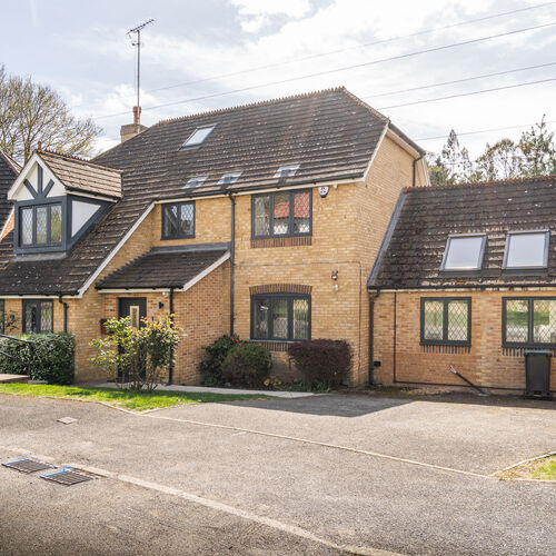 The Oaks, Watford WD19 4LR