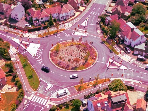 Is the Cambridge's Cyclops roundabout a balancing act between safety and complexity? 