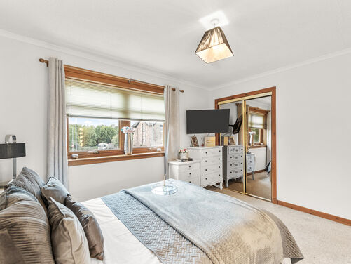 Kellie Place, Alloa, FK10 2DW