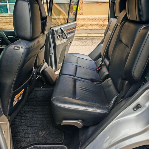 MITSHUBISHI Pajero Shogun 3.8 V6 2012 - Petrol Euro5 Ulez Compliant