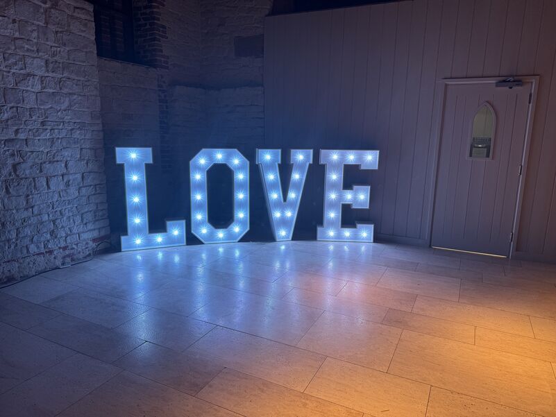 Gallery  | Pic Me! by Sweetalicious | Wedding Photo Booth Hire Hampshire | Corporate Photo Booth Hire Southampton | Luxury Photo Booth Hire Bournemouth