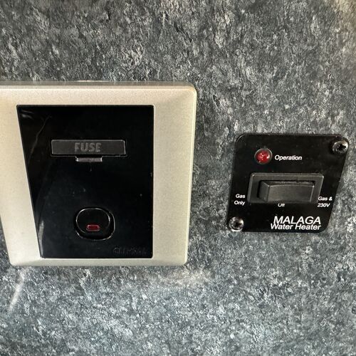 2006 Horizons Unlimited Cavarno 2 Camper Van Ford Transit SWB 4.85m - Luxury - Rare!