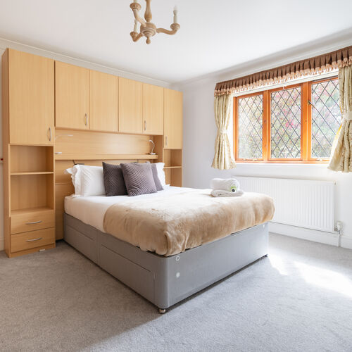 The Oaks, Watford WD19 4LR