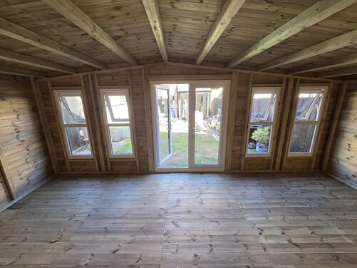 23x12 Summer House Home Bar Combi
